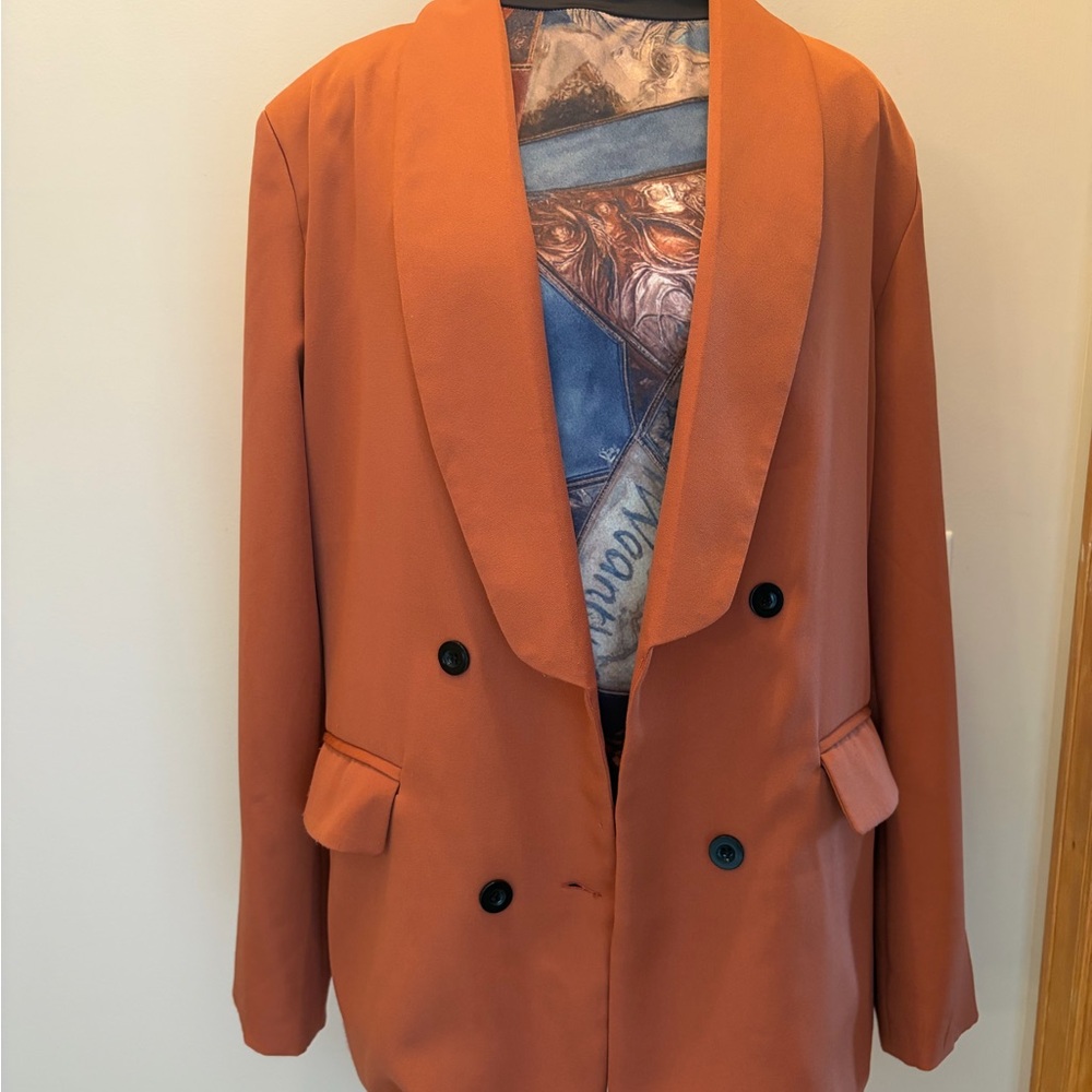 #264 Elegant Women's Rust Colored Blazer. Great Condition. Size L - Picture 7 of 11